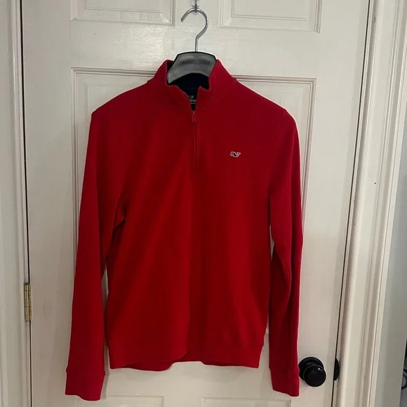 Vineyard Vines Youth XL (16) or Men’s small 1/4 Zip pullover in red. Worn 1x - Picture 2 of 4